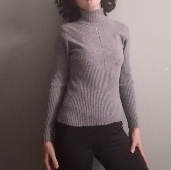 ❄️Women's 100% Cashmere Gray Turtleneck Sweater - Picture 1 of 7